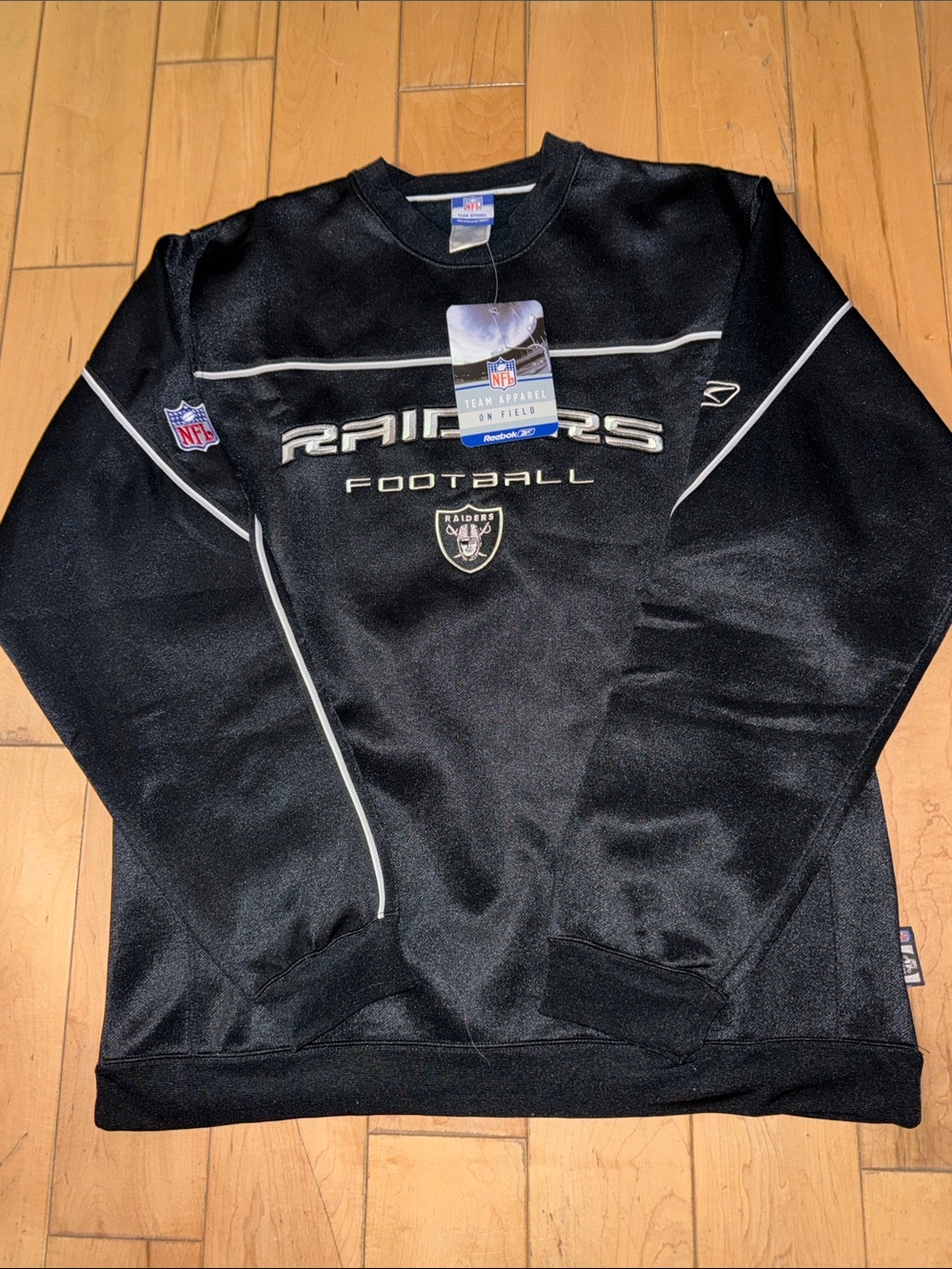 NFL Raiders Black Crewneck Sweatshirt with White Piping